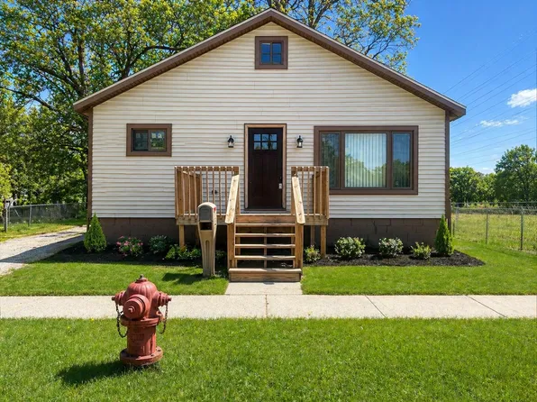 1980 Dyson St, Muskegon, MI 49442