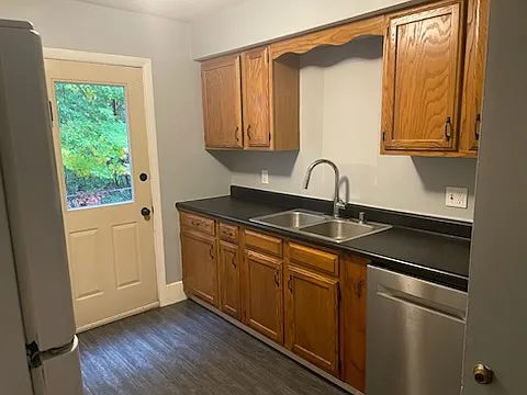 14 Kelley St #1