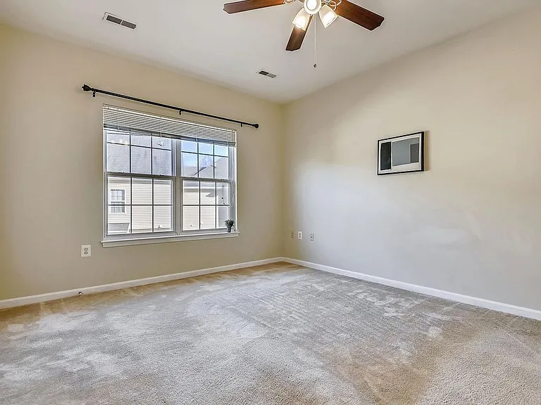 543 Ensemble Ct — Photo 29