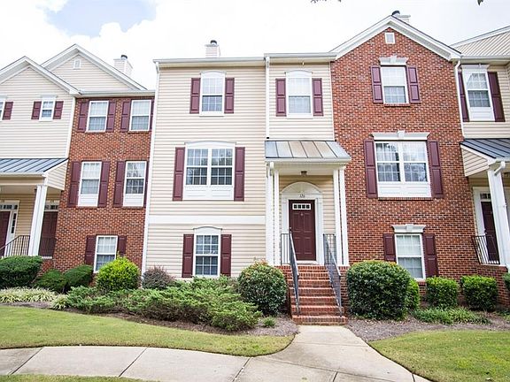 2nd image of 126 Weatherstone Square Dr