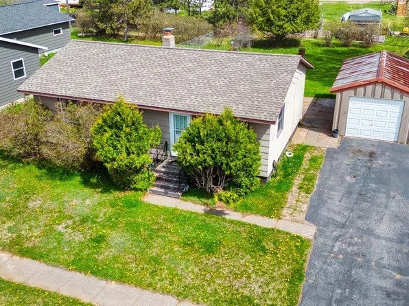 34 Birch Blvd, Babbitt, MN 55706