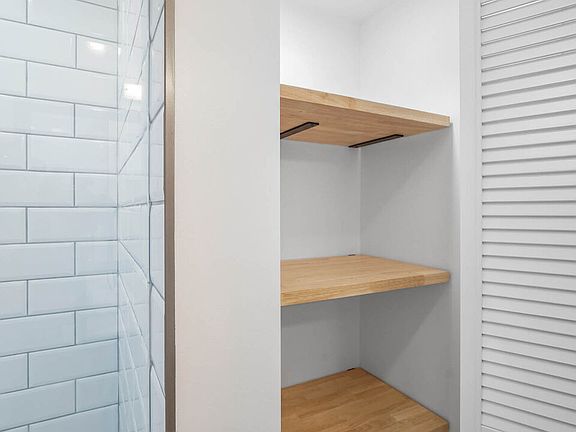 3rd image of 5320 W 57th St #5320