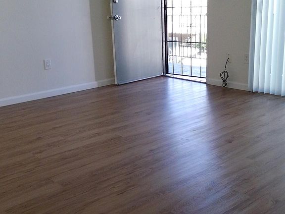3rd image of 4663 Kansas St APT 17
