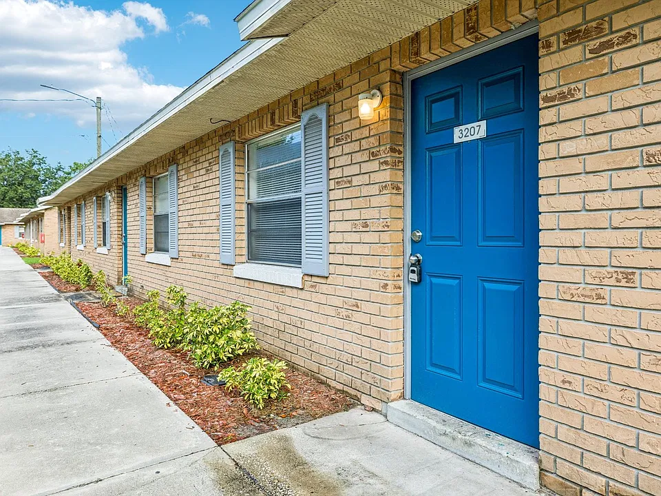 3207 Pershing St #3207