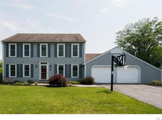 1286 Country Club Rd, Wescosville, PA 18106