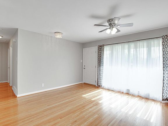 3rd image of 8937 Iroquois Dr