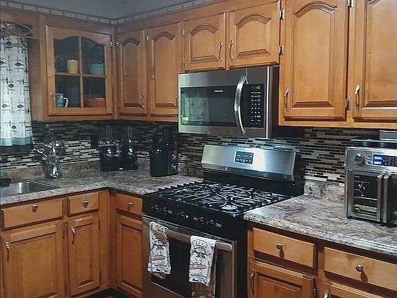 2nd image of 103 Blake Ct