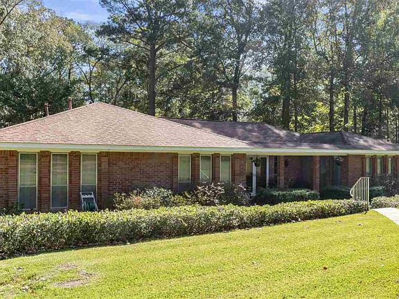 4th image of 2230 Woodland Pl