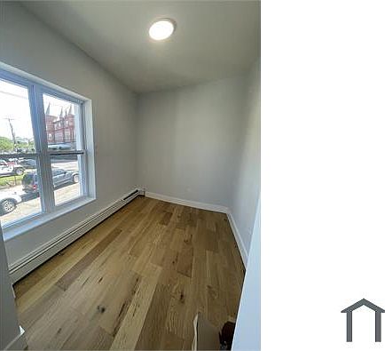 4th image of 97 Waverly St APT 1