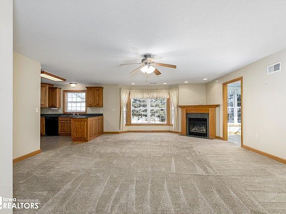3rd image of 711 16th Ave #U104