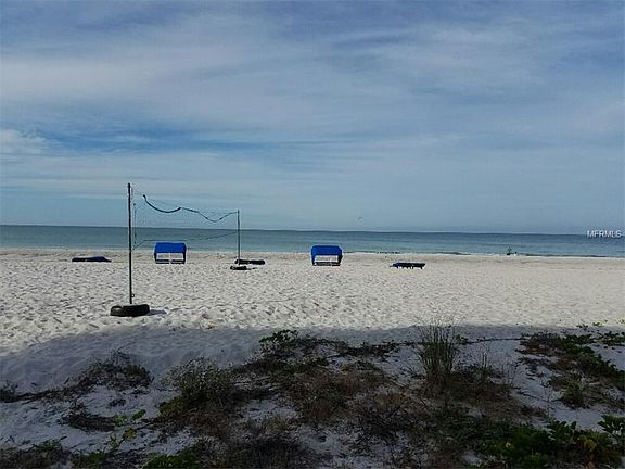 5th image of 19418 Gulf Blvd APT 402