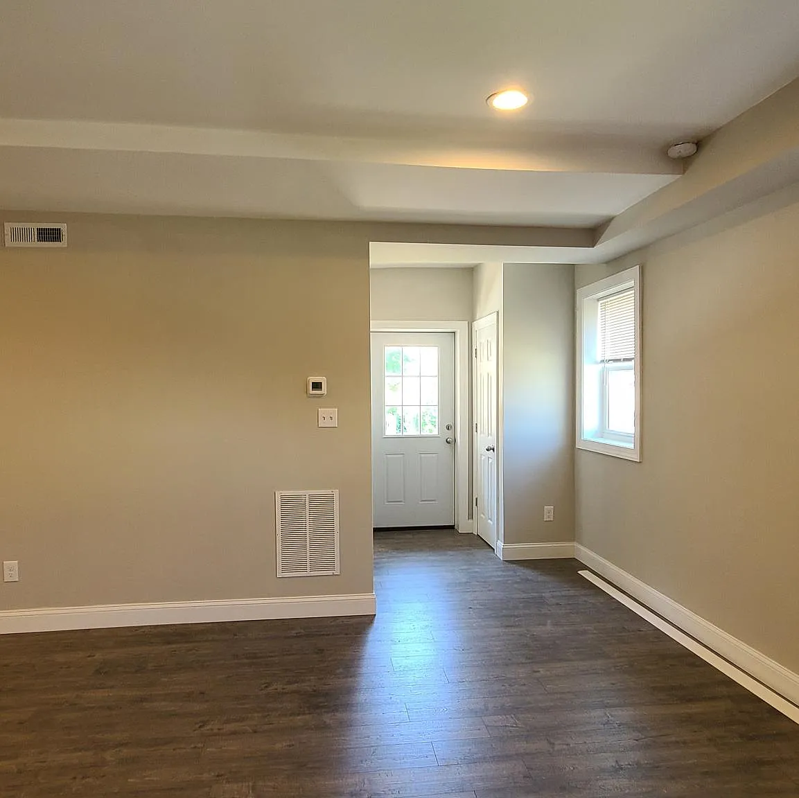 2 bed, 750 sqft, $1,740 — Photo 3