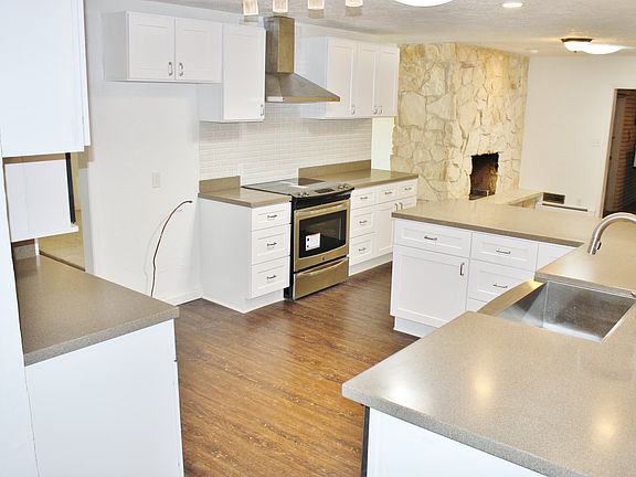 2nd image of 330 Yale Ave