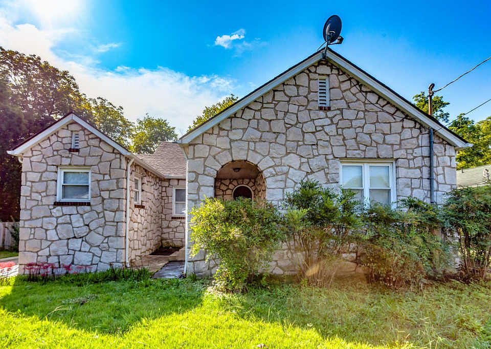 1st image of 4126 Holston Dr