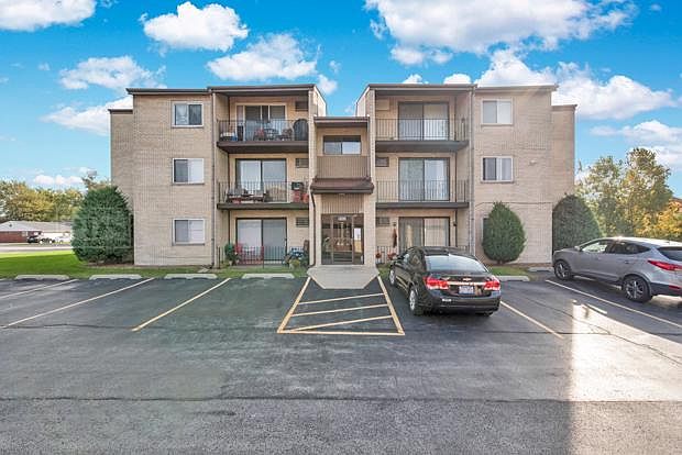 1st image of 9865 Cordoba Ct APT 2B