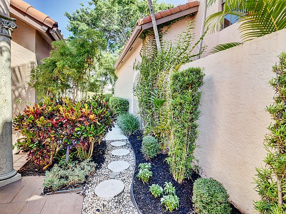 Home For Sale In Broken Sound Country Club