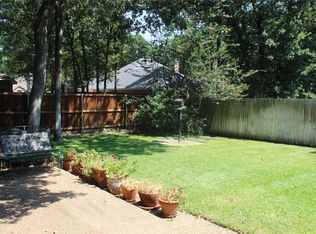 1401 Spinnaker Ln, Azle, TX 76020