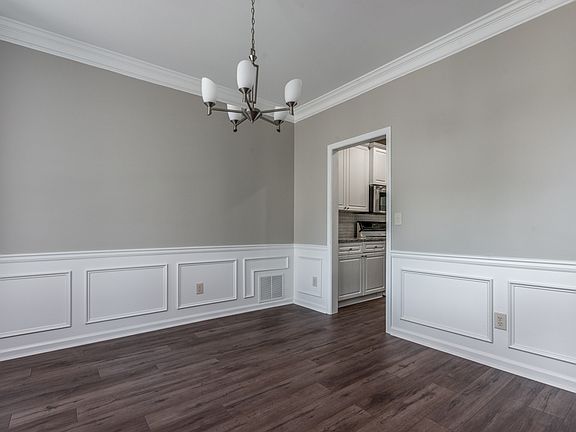5th image of 1900 Henderson Way