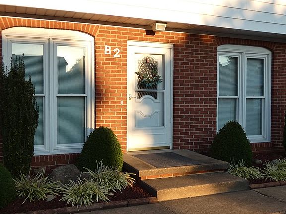 3rd image of 106 Chippewa Dr APT B2