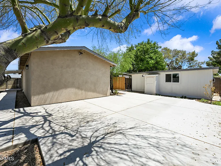 5833 W John Cabot Rd — Photo 16