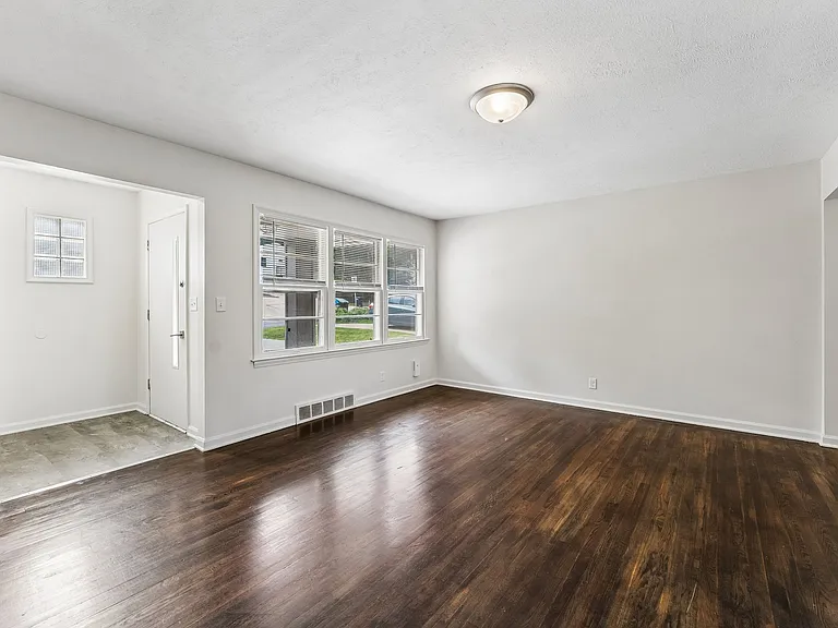 Livingroom, additional viewpoint