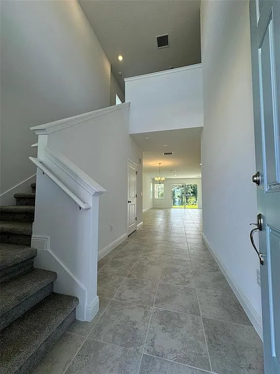 4 bed, 2.5 bath, 2093 sqft, $2,800 — Photo 4