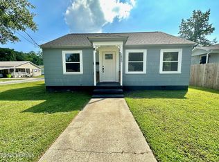1820 Durham St, New Bern, NC 28560