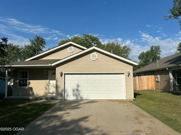612 N Devon St, Webb City, MO 64870