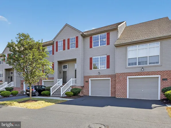 2224 Ionoff Rd, Harrisburg, PA 17110