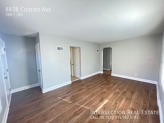 3rd image of 8828 Cozens Ave