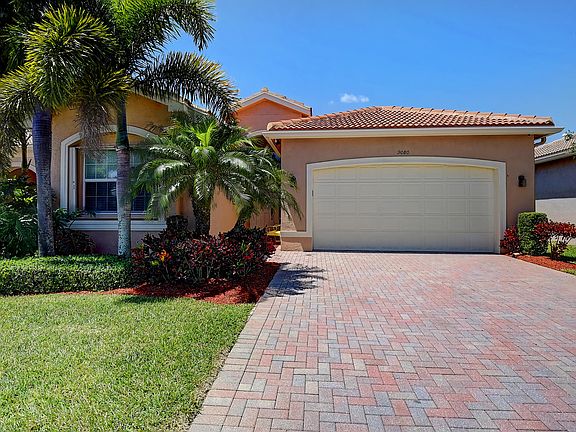 Home For Sale In Valencia Reserve