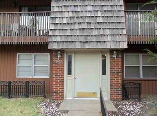 5435 SW 12th Ter APT 4, Topeka, KS 66604