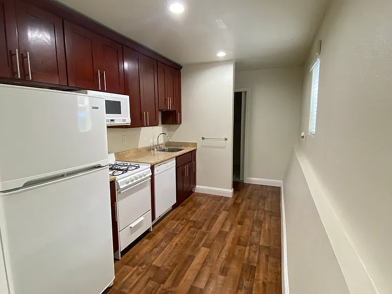 236 Ortega St — Photo 5