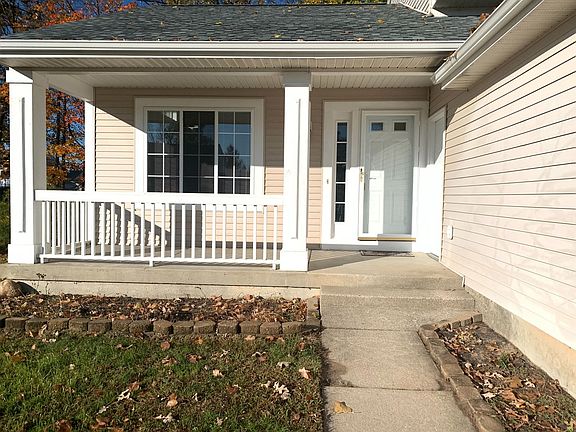 4th image of 4697 Meadow Lake Dr SE