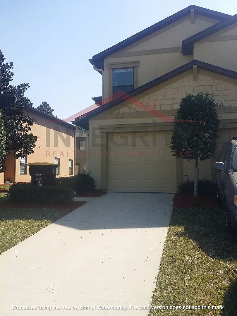 3bed/2.5bath townhome in Jacksonville FL — Photo 1
