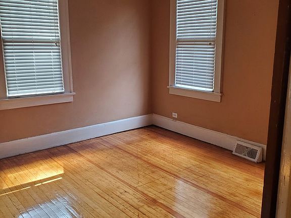 4th image of 622 King Ave Unit A