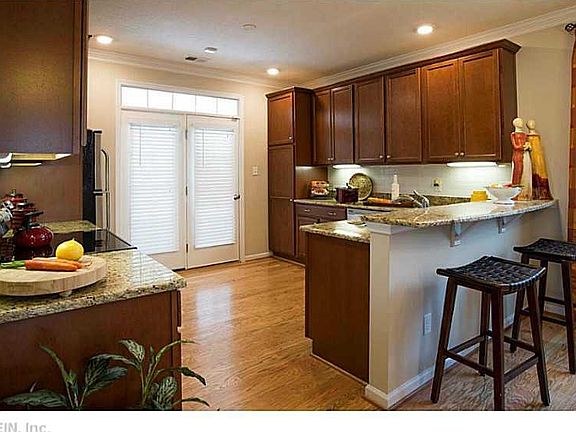 3rd image of 4174 Seafarer Ave