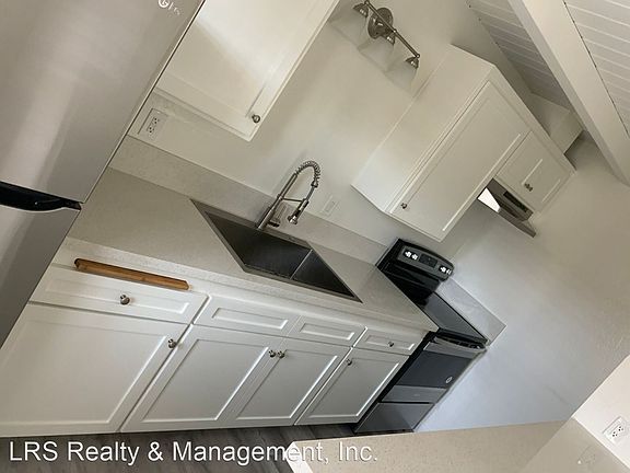 5th image of 240 N 2nd St #12