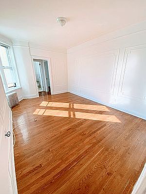 5th image of 29-06 Crescent St #4D
