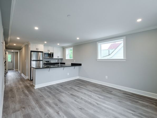 4269 Brooks St NE #3