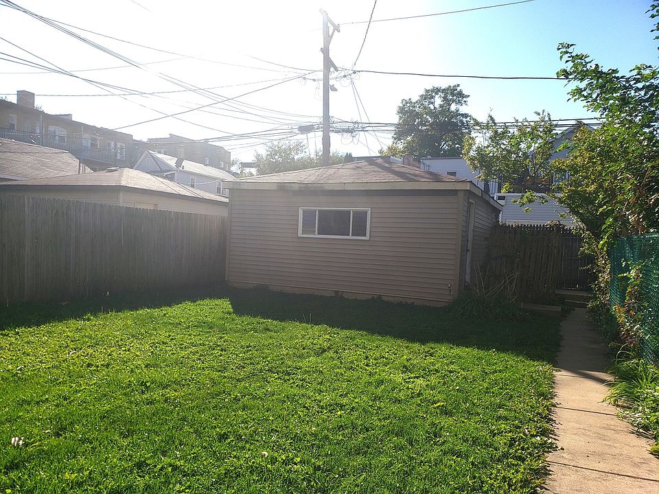 1st image of 2516 N Talman Ave #1