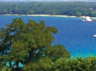 879 Incochee Woods Dr, Traverse City, MI 49684