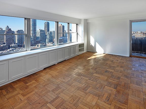 5th image of 15 W 72nd St APT 31G