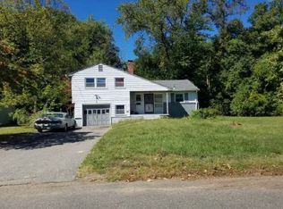 71 Briarwood Dr, Windsor, CT 06095