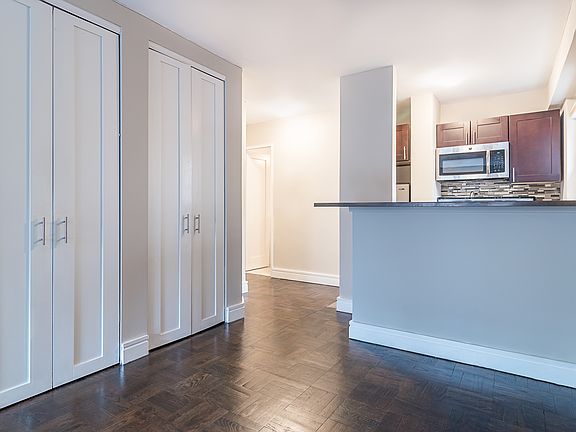 4th image of 150 E 37th St APT 9F