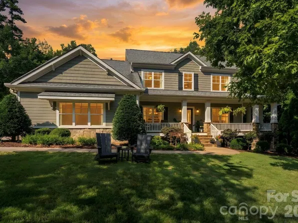 174 Logan Crossing Dr, Davidson, NC 28036