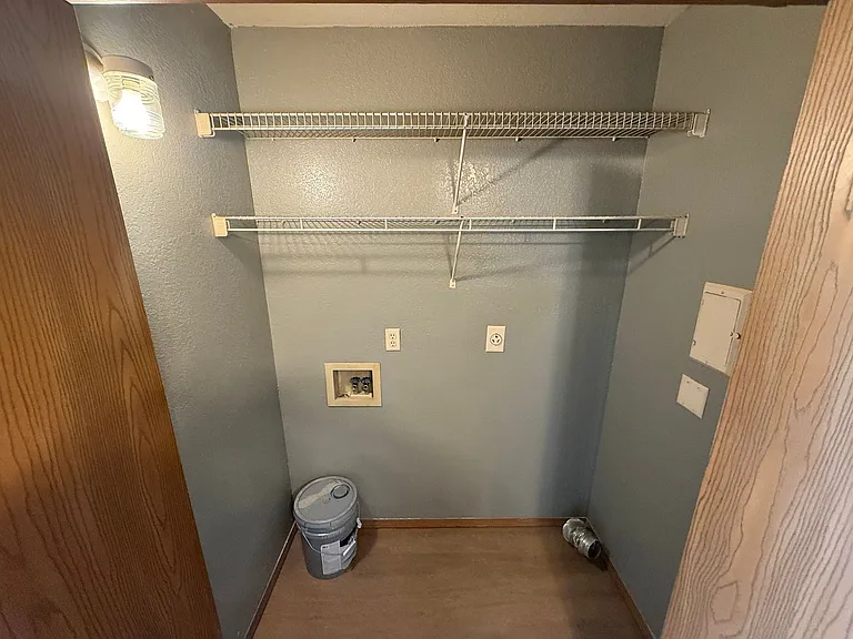 2862 S Meadowbrook Ave #10 — Photo 9