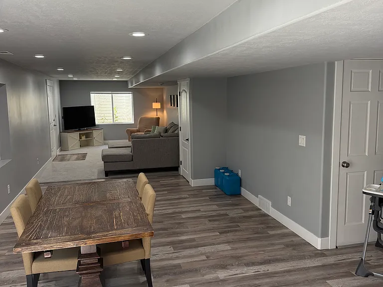 2937 S Hibler Dr — Photo 2