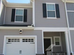 418 Windsinger Ln, Greer, SC 29650