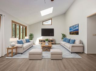 400 Unique Dr, Burnsville, MN 55337